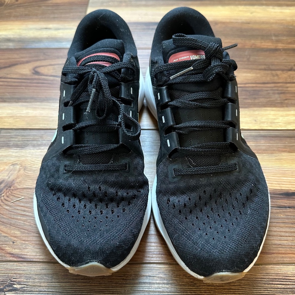 Black Nike Air Zoom Vomero 16 - Picture 2 of 9